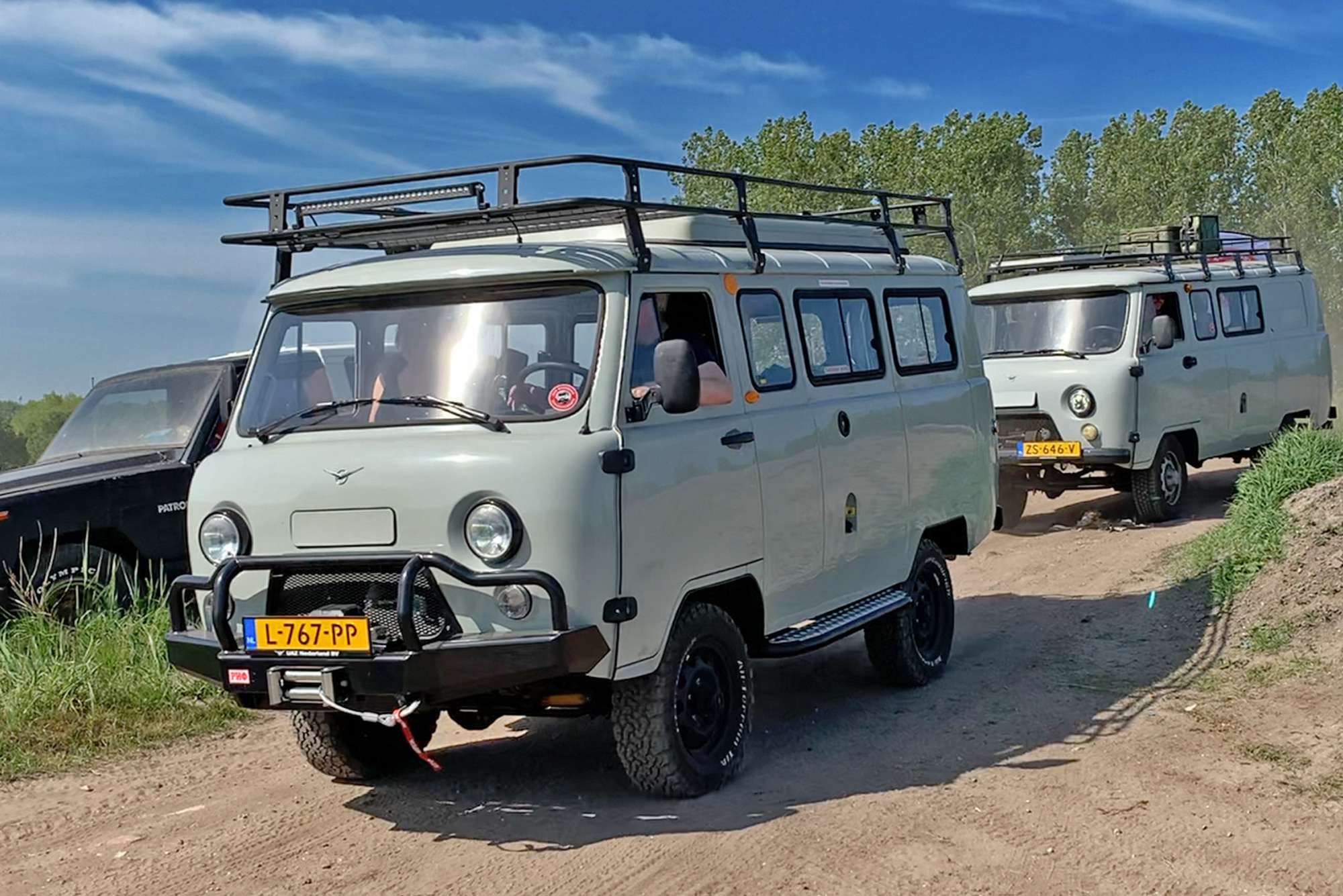UAZ Bukhanka Aanmodderaars meeting bij Action Planet in Spaarnwoude