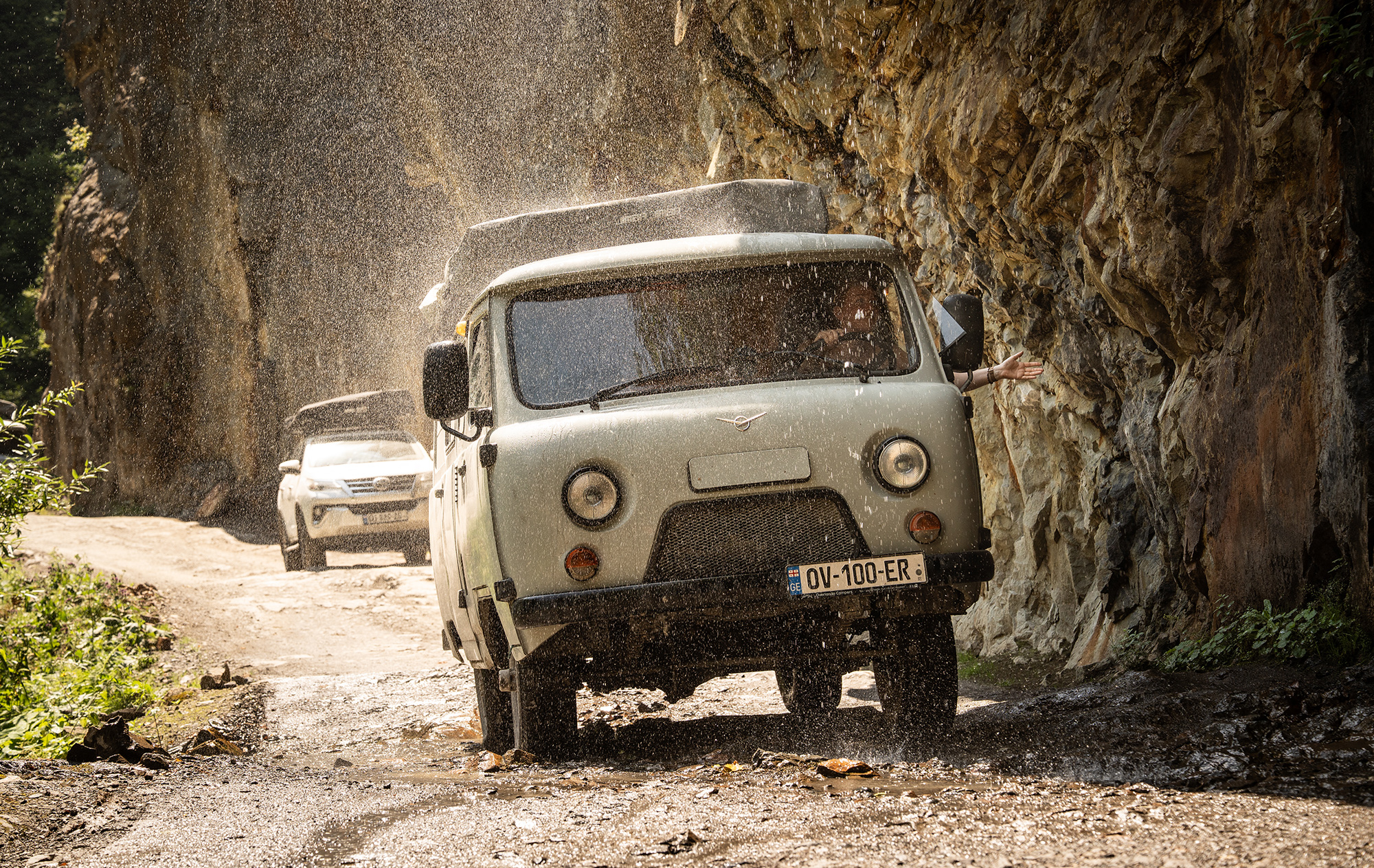 Groepsreis in Georgië met de UAZ Bukhanka met Lost Tracks