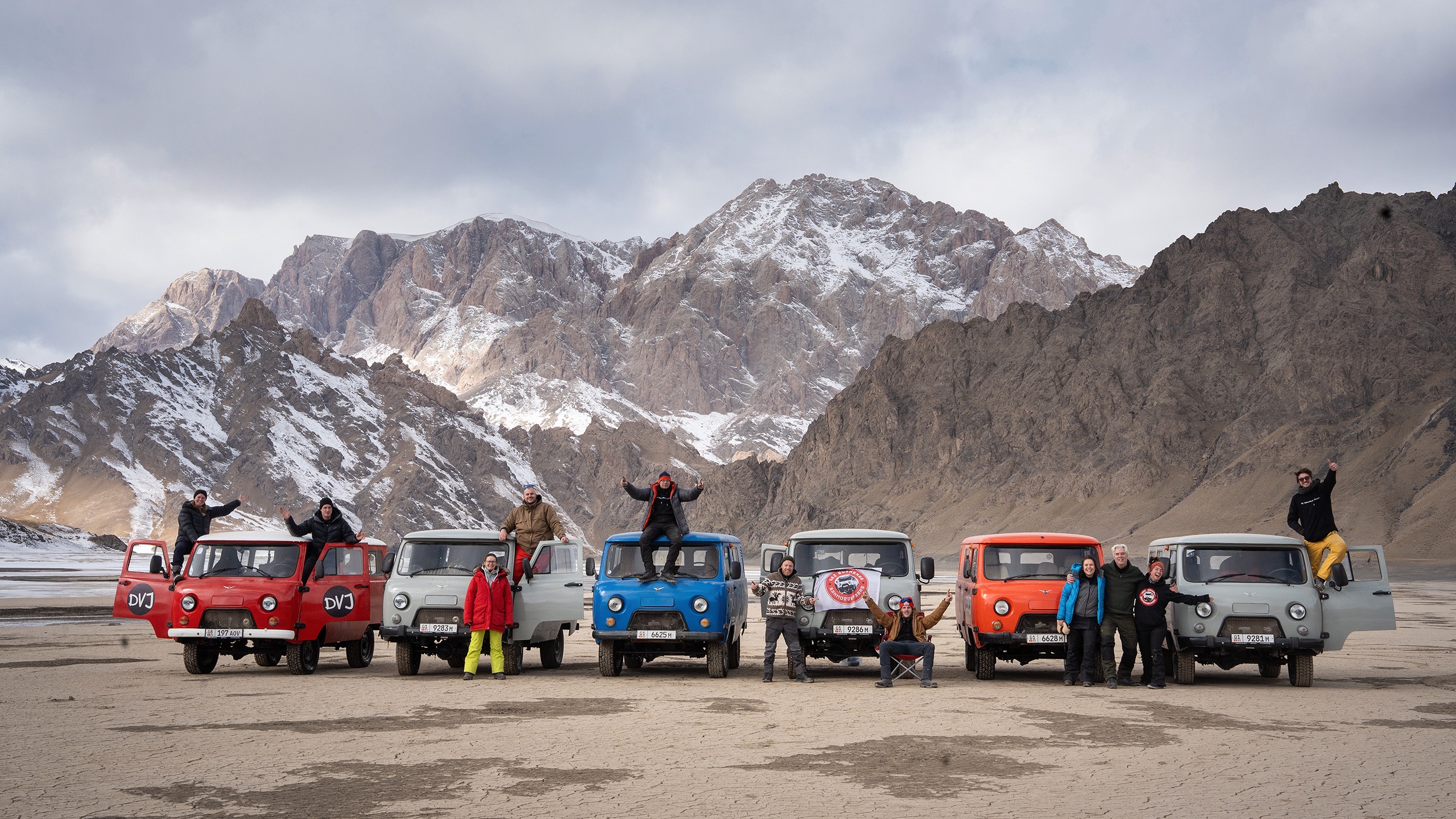 uaz bukhanka aanmodderaars in kirgizië