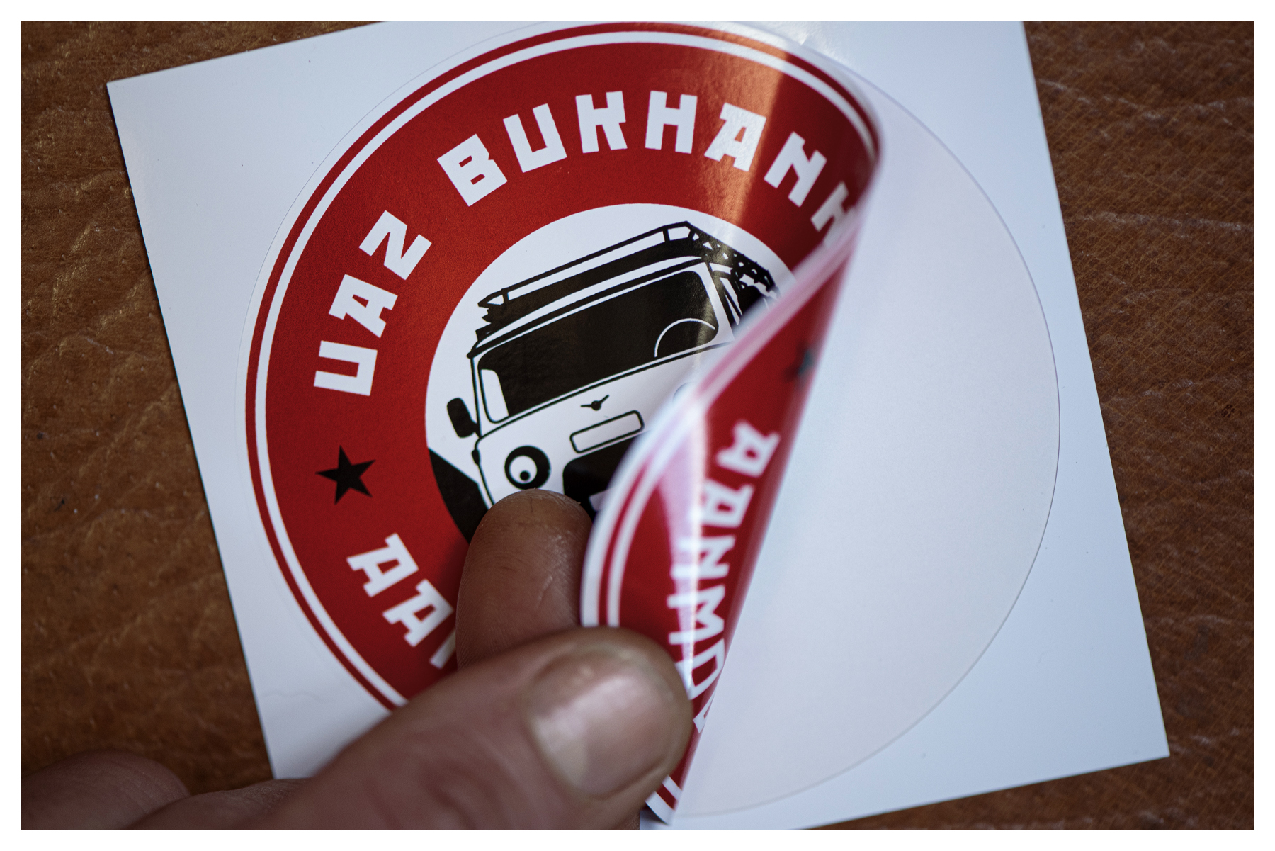 Raamsticker UAZ Bukhanka Aanmodderaars - Afbeelding 3